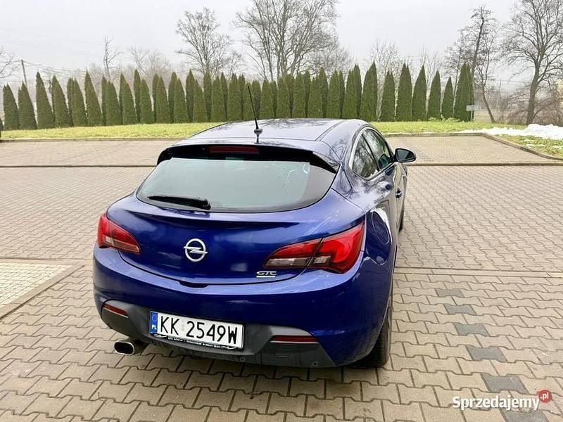 Używany Opel Astra GTC 2015 Granatowy Coupe