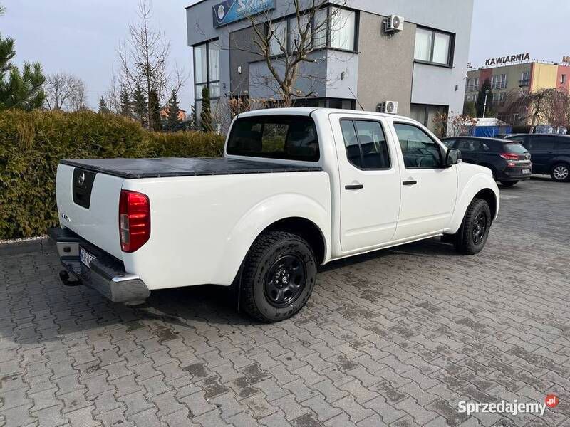 Używany Nissan Navara 190 KM (139 kW) 2012 Biały Pickup