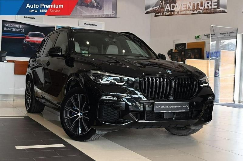 Czarny (metalik) Używany 2019 BMW X5 SUV | 204 900 zł - Obraz 1/4