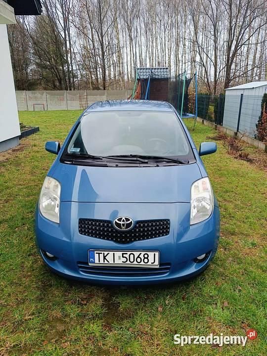 Używany Toyota Yaris 87 KM (63 kW) 2007 Niebieski Hatchback