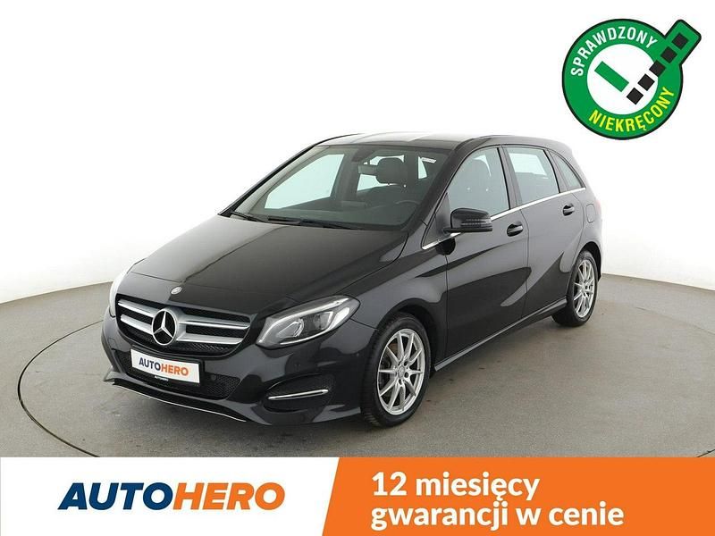Czarny Używany 2015 Mercedes B180 Minivan | 51 500 zł - Obraz 1/3