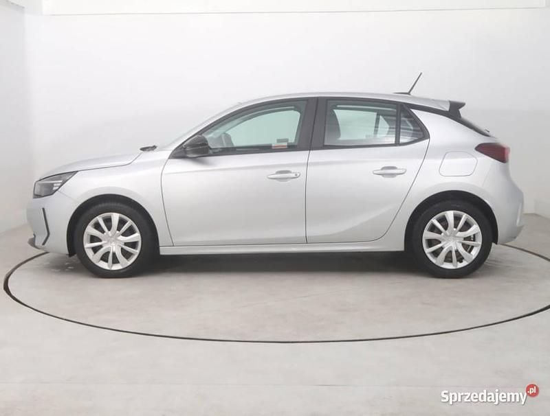 Używany Opel Corsa 2023 Srebrny Hatchback