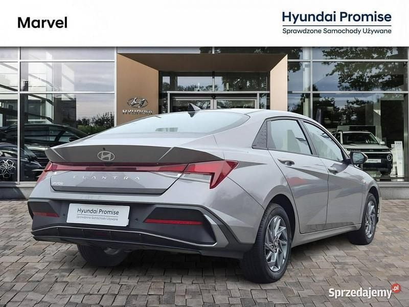 Używany Hyundai Elantra 123 KM (90 kW) 2024 Szary Sedan/Limuzyna