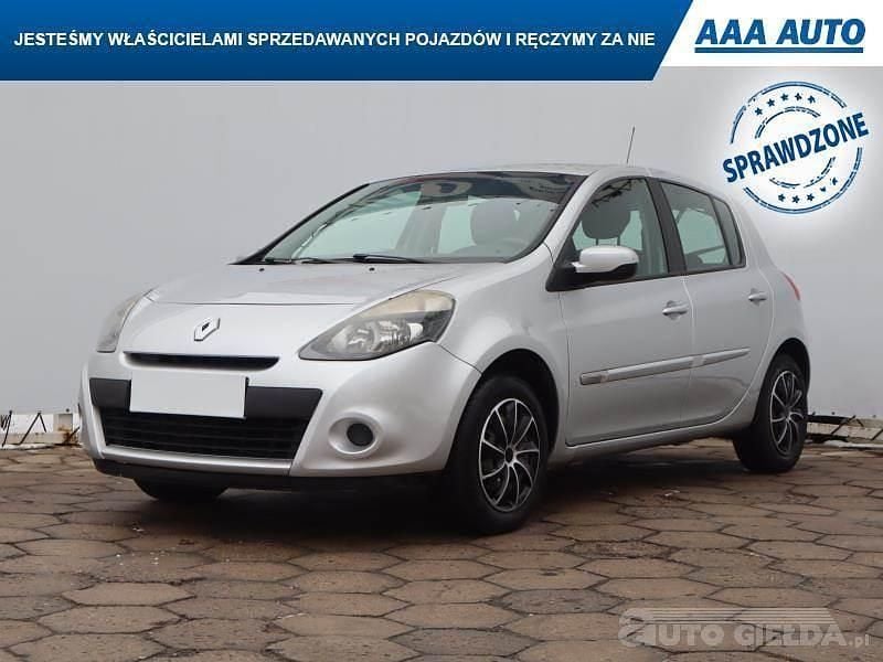 Używany Renault Clio IV 2012 Srebrny