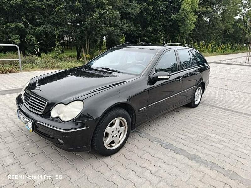 Czarny Używany 2002 Mercedes C200 Kombi | 3800 zł - Obraz 1/4