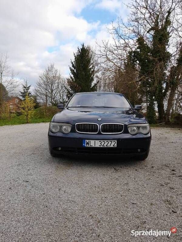 Używany BMW 745 2001 Granatowy Sedan/Limuzyna