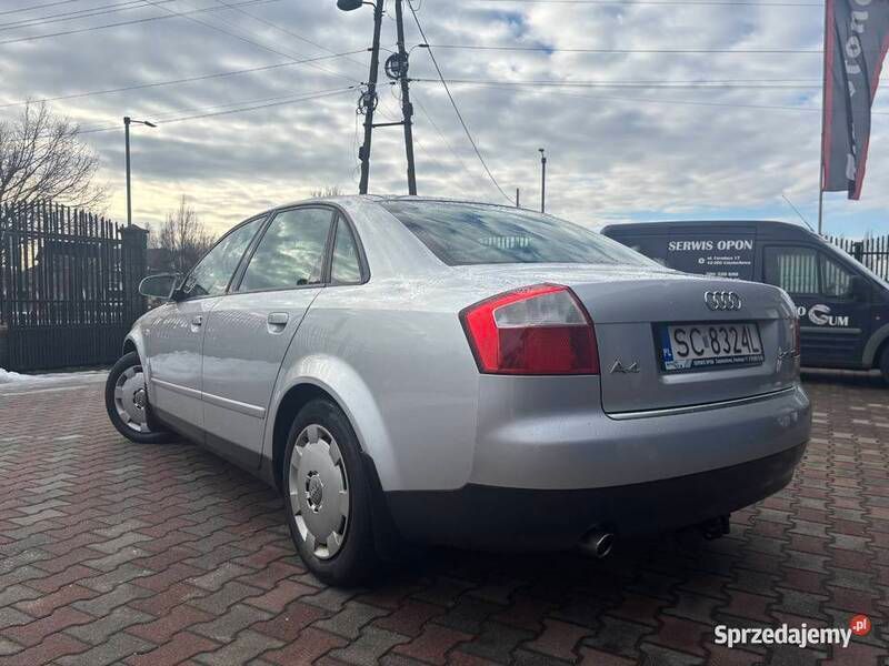 Używany Audi A4 150 KM (110 kW) 2003 Srebrny Sedan/Limuzyna