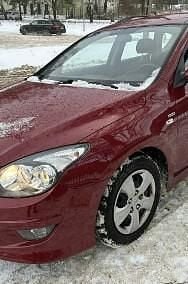Używany Hyundai i30 105 KM (77 kW) 2010 Bordowy Kombi