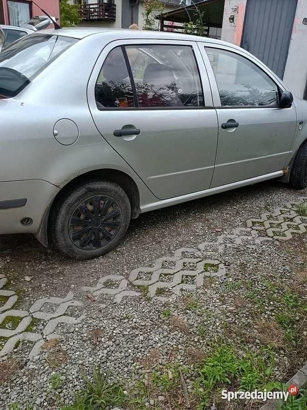 Używany 2002 Skoda Fabia Sedan/Limuzyna | 1600 zł (Dobra cena) - Obraz 1/4