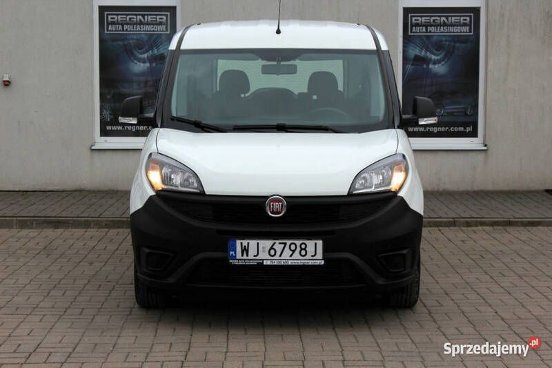 Biały Używany 2021 Fiat Doblò Minivan | 47 900 zł (Uczciwa cena) - Obraz 1/4