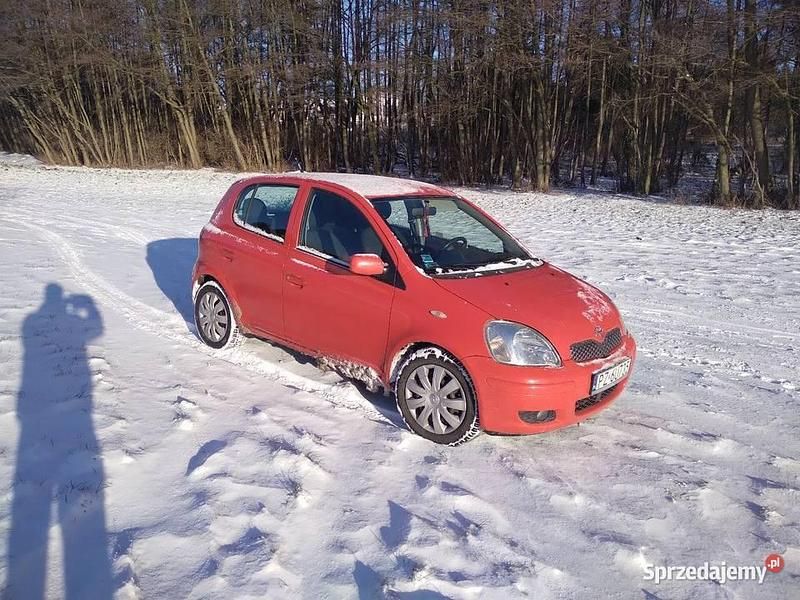 Używany Toyota Yaris 2005 Czerwony Hatchback