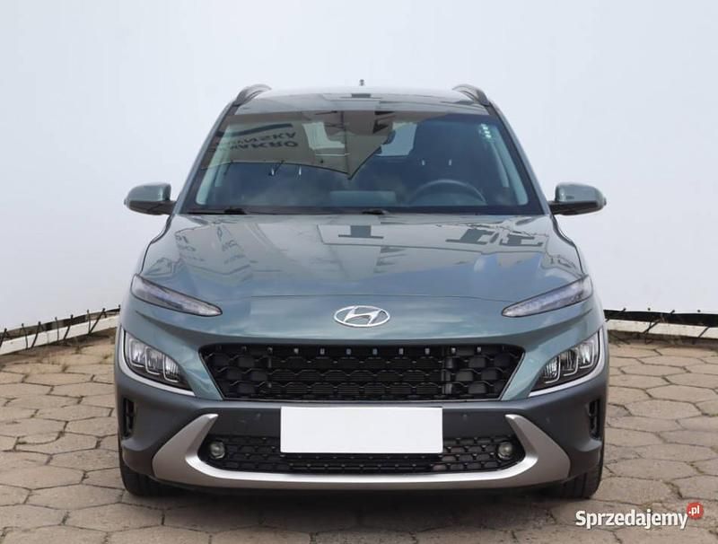 Szary Używany 2021 Hyundai Kona SUV | 71 999 zł (Uczciwa cena) - Obraz 1/4