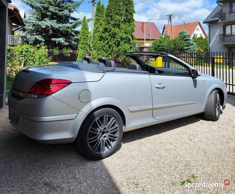 Złoty Używany 2007 Opel Astra Cabriolet Kabriolet | 9400 zł - Obraz 1/4