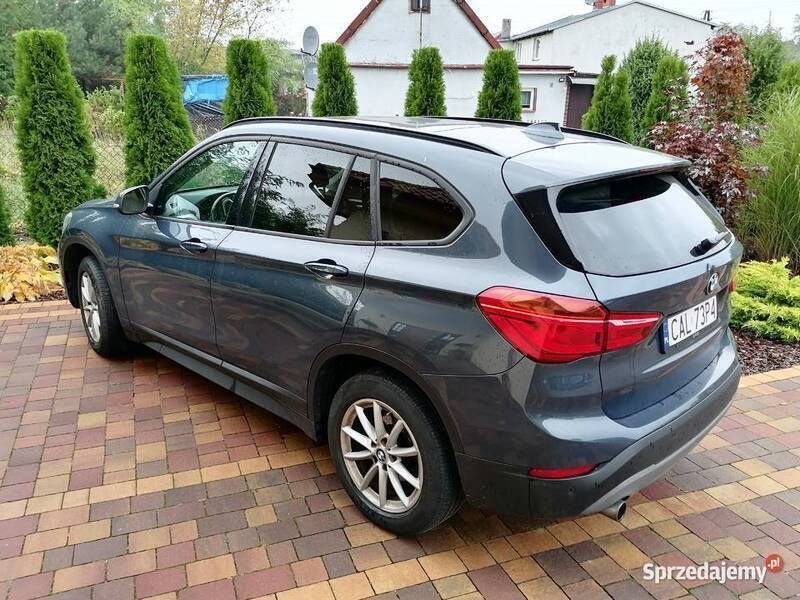 Używany BMW X1 2017 Granatowy SUV