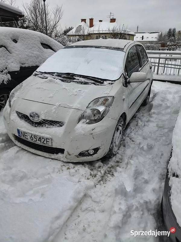 Używany Toyota Yaris 2010 Biały Hatchback