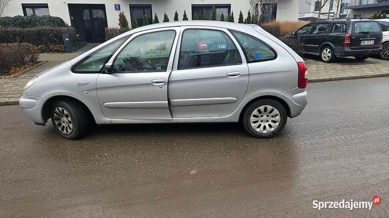 Srebrny Używany 2003 Citroën Xsara Picasso Minivan | 5000 zł (Dość drogi) - Obraz 1/1