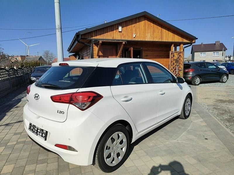 Używany Hyundai i20 2015 Biały Kombi