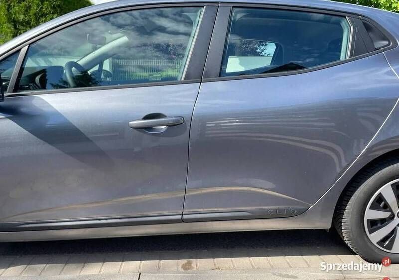 Szary Używany 2022 Renault Clio V Equilibre Hatchback | 59 500 zł (Dość drogi) - Obraz 1/4