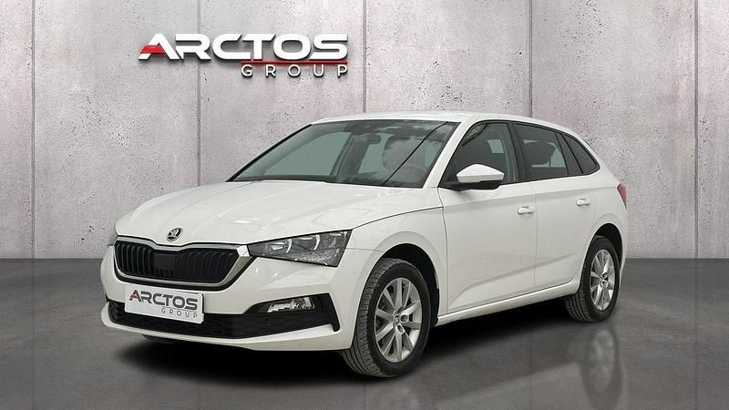 Biały Używany 2020 Skoda Scala Hatchback | 41 900 zł (Dość drogi) - Obraz 1/4