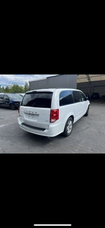 Biały Używany 2017 Dodge Grand Caravan Minivan | 31 500 zł - Obraz 1/4