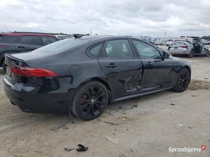 Używany Jaguar XF R-Dynamic 2023 Czarny Sedan/Limuzyna
