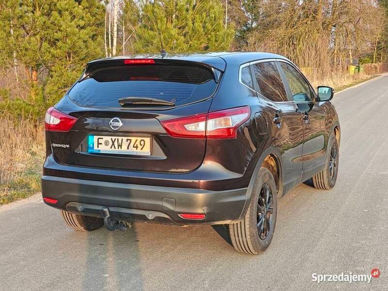 Używany Nissan Qashqai 163 KM (119 kW) 2016 Fioletowy SUV