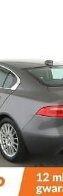 Używany Jaguar XE Prestige 163 KM (119 kW) 2017 Szary Sedan/Limuzyna