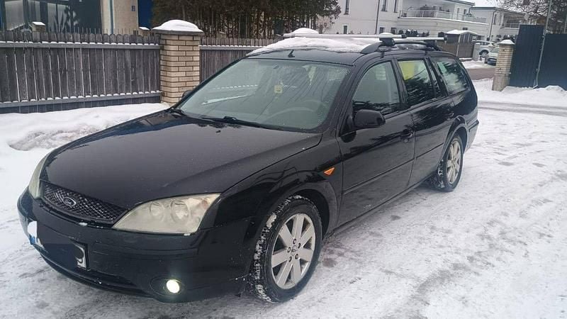Używany Ford Mondeo 125 KM (91 kW) 2003 Czarny (metalik) Kombi