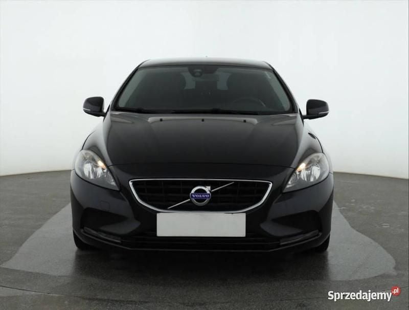 Używany Volvo V40 2014 Czarny Kombi