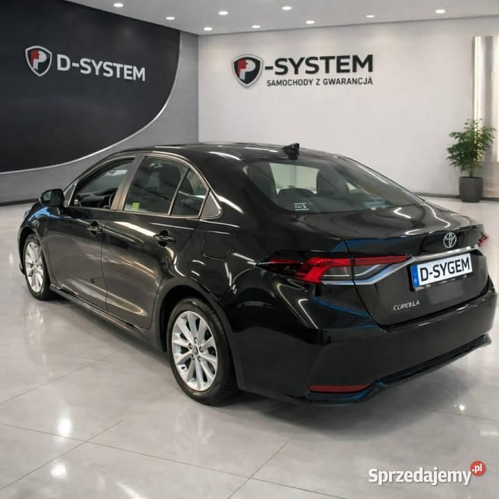Używany Toyota Corolla 2022 Czarny Sedan/Limuzyna
