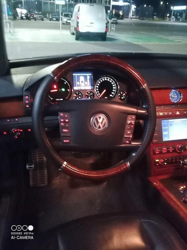 Używany VW Phaeton 2007 Czarny Sedan/Limuzyna