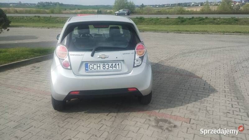 Używany Chevrolet Spark LS 68 KM (50 kW) 2011 Srebrny Hatchback