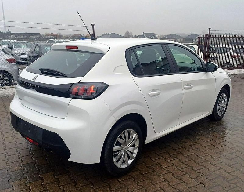 Używany Peugeot 208 75 KM (55 kW) 2021 Biały Hatchback