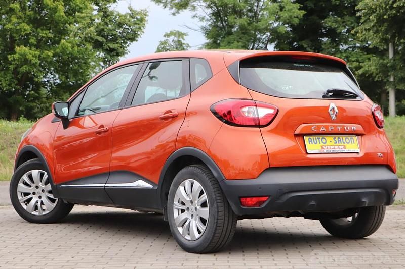 Używany Renault Captur 90 KM (66 kW) 2013 Złoty SUV
