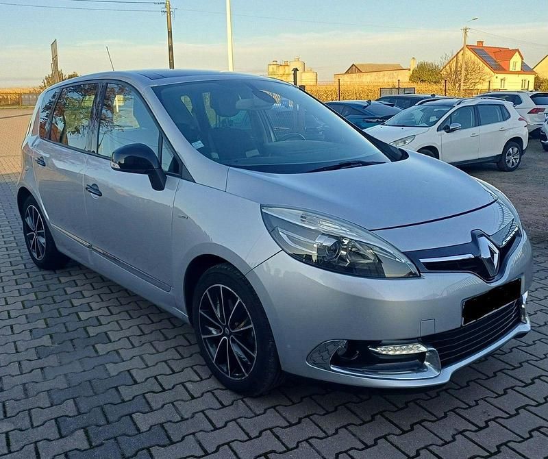 Używany Renault Scénic III 130 KM (95 kW) 2014 Srebrny (metalik) Minivan