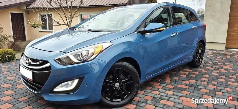 Używany Hyundai i30 2013 Niebieski Kombi