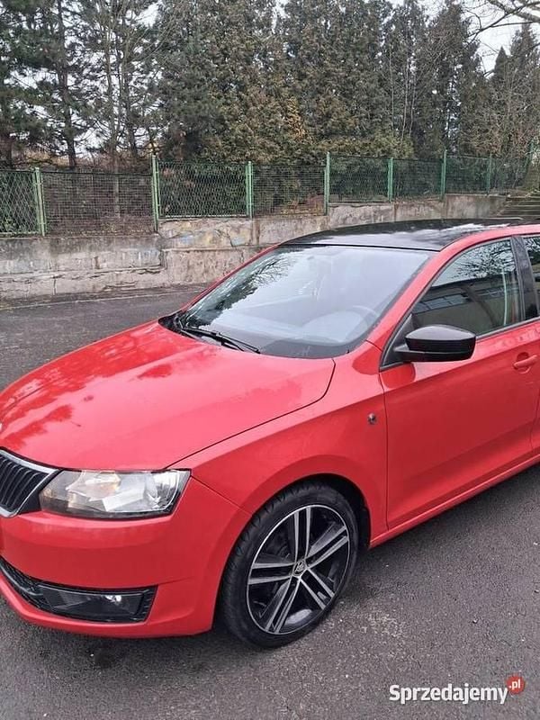Czerwony Używany 2014 Skoda Rapid Sedan/Limuzyna | 30 500 zł (Uczciwa cena) - Obraz 1/4