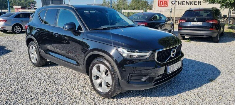 Czarny Używany 2018 Volvo XC40 SUV | 89 900 zł (Drogi) - Obraz 1/4