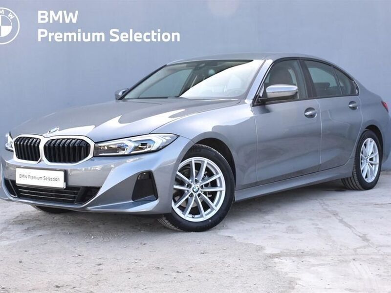 Szary skyscraper m metalizowany Używany 2024 BMW 318 Comfort Edition Sedan/Limuzyna | 149 900 zł (Dobra cena) - Obraz 1/3