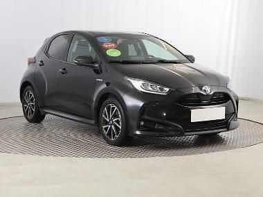 Czarny Używany 2020 Toyota Yaris Hatchback | 66 999 zł (Uczciwa cena) - Obraz 1/4