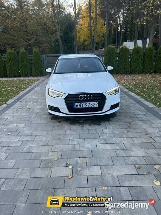 Biały Używany 2019 Audi A3 Comfort Hatchback | 51 000 zł - Obraz 1/4