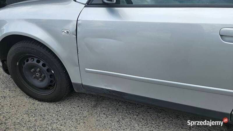 Używany Audi A4 2003 Srebrny Sedan/Limuzyna