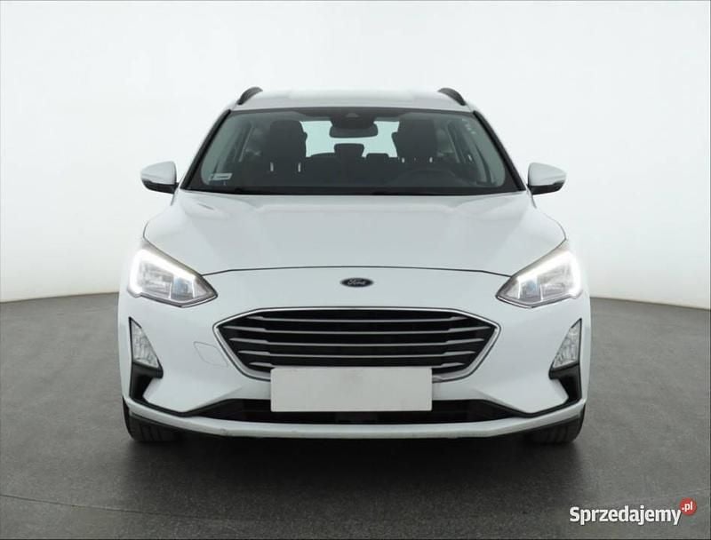 Używany Ford Focus 120 KM (88 kW) 2021 Biały Kombi