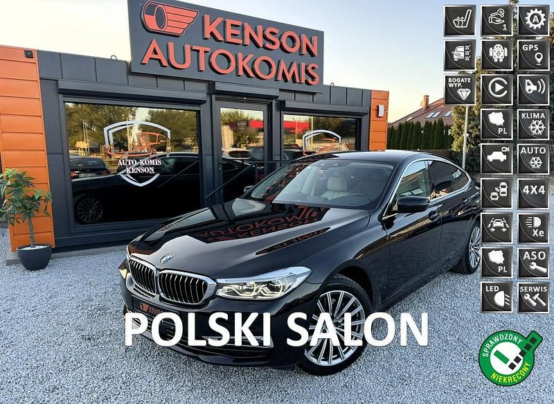 Czarny (metalik) Używany 2019 BMW 114 Hatchback | 129 900 zł - Obraz 1/4