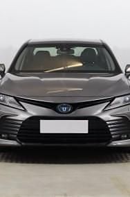 Używany Toyota Camry 218 KM (160 kW) 2021 Szary Sedan/Limuzyna