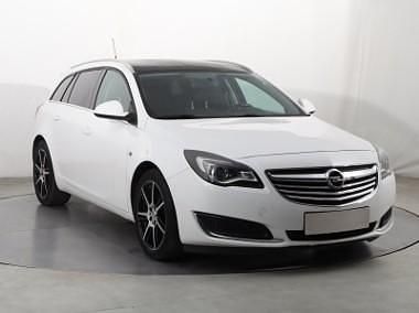 Biały Używany 2013 Opel Insignia Kombi | 26 999 zł (Uczciwa cena) - Obraz 1/4