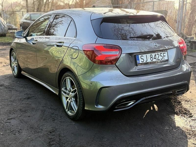 Używany Mercedes A180 AMG 122 KM (89 kW) 2017 Grafitowy (metalik, perła) Hatchback