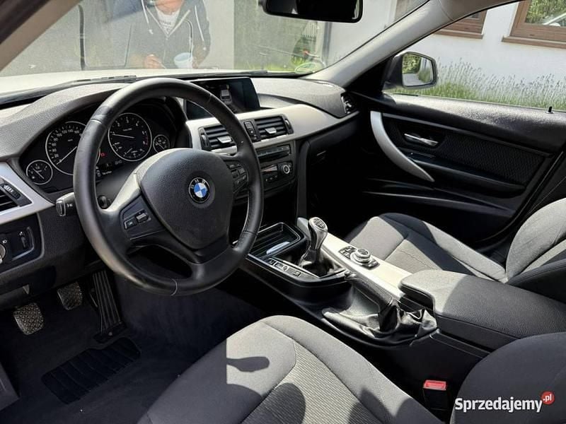 Używany BMW 320 184 KM (135 kW) 2014 Biały Kombi