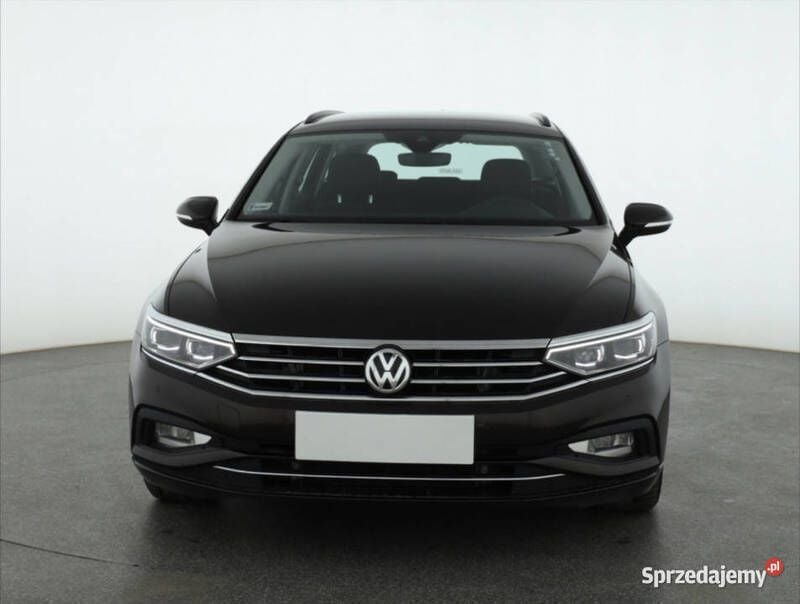 Brązowy Używany 2019 VW Passat Kombi | 68 999 zł (Uczciwa cena) - Obraz 1/4