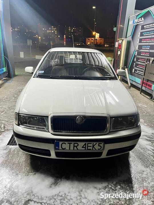 Biały Używany 2004 Skoda Octavia Sedan/Limuzyna | 4900 zł (Uczciwa cena) - Obraz 1/3